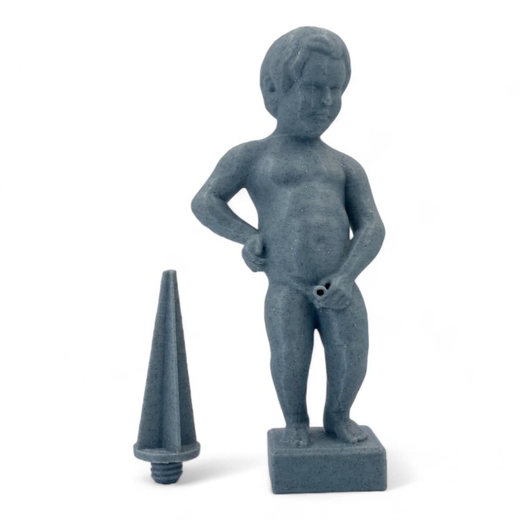 figurka-chlopca-siusiajacego-do-doniczki-ciemny-marmur-mala-front-1